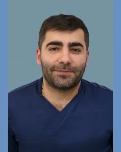 Врач-стоматолог-имплантолог, челюстно-лицевой хирург Котанчян Арсен Олегович